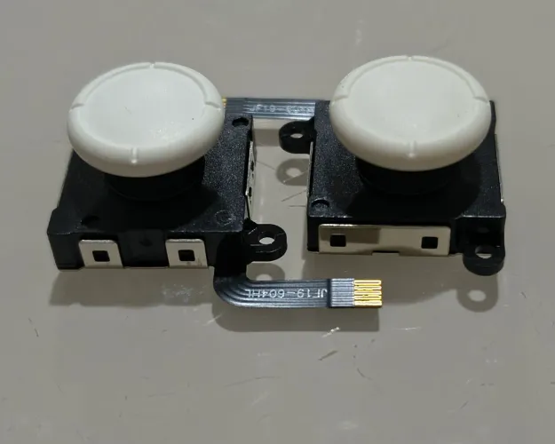 Par de Joysticks Hall Effect para R36S R36H - NOVOS