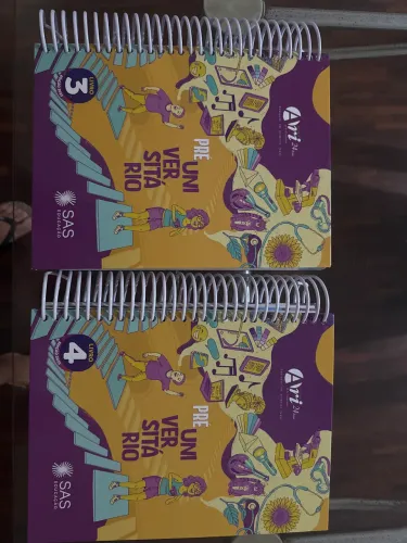 Livros pré universitário novos 150$