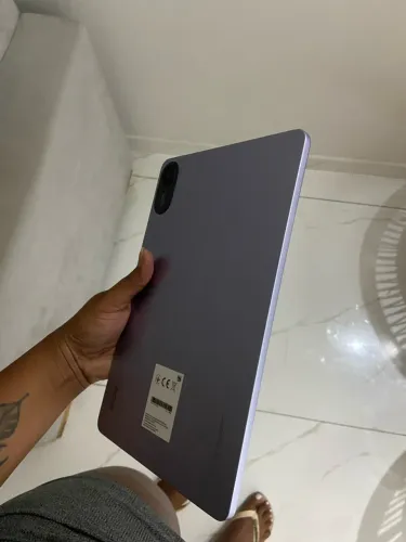 REDMI PAD 2 - 128GB - EXCELENTE ESTADO