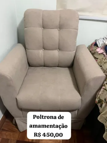 Poltrona de amamentação 