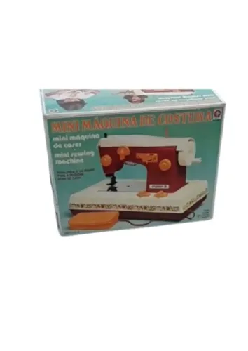 Mini máquina de costura ESTRELA vintage conservada na caixa funciona