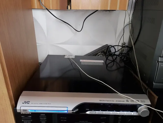 Home theater JVC sem as caixas 