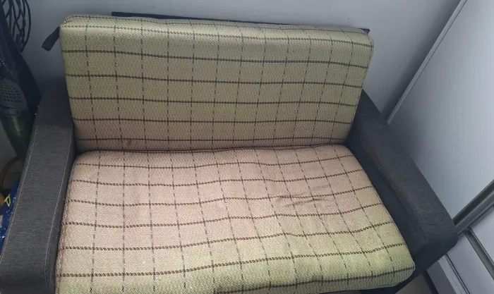 Sofá cama com baú