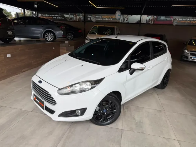 Ford Fiesta 1.6 16V Flex Aut. 5P 2016