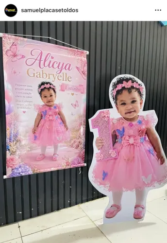 Banner e totem personalizados 