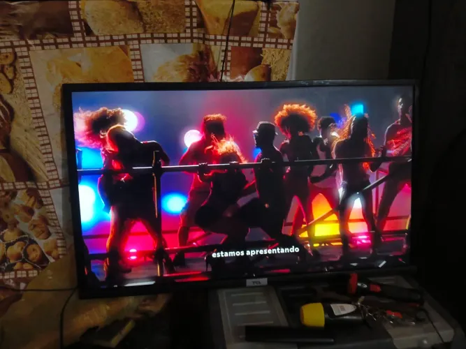 Tv TCL 32 polrgadas