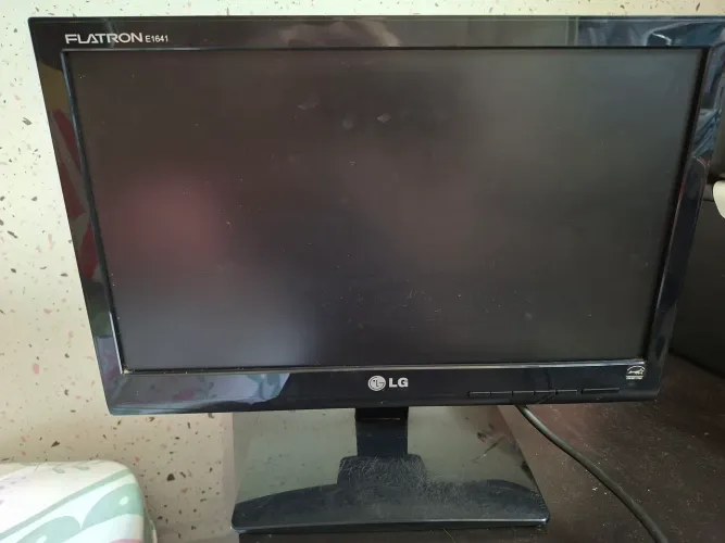 Monitor LG Flatron E1641