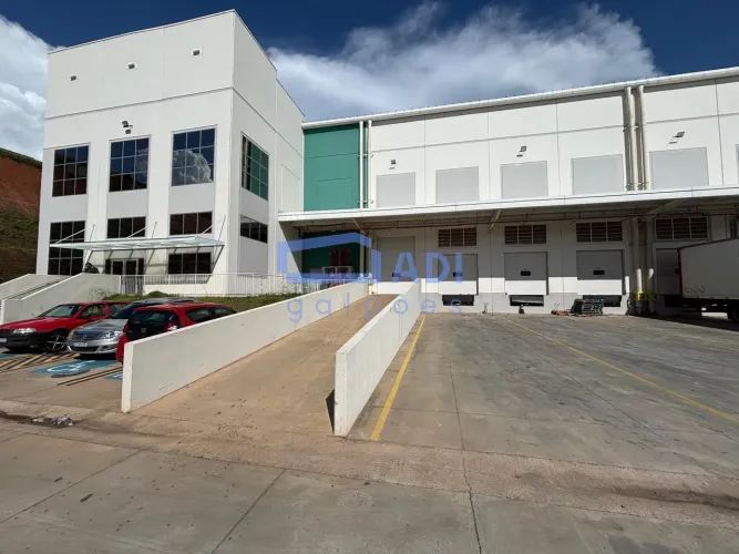 Galpão 32800 m² - Pé direito 12 m - Fernão Dias - Extrema