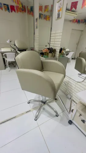 Vendo cadeira de cabeleleiro
