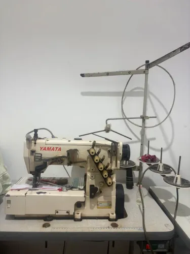 Vendo máquina para costura Goleira industrial
