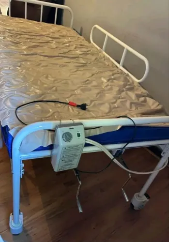 Cama hospitalar - 2 manivelas 