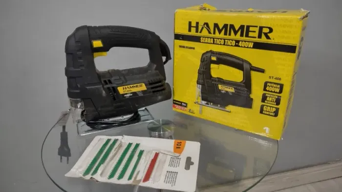 Serra Tico-Tico 400W Hammer ST-400A com Caixa e Lâminas (220v)