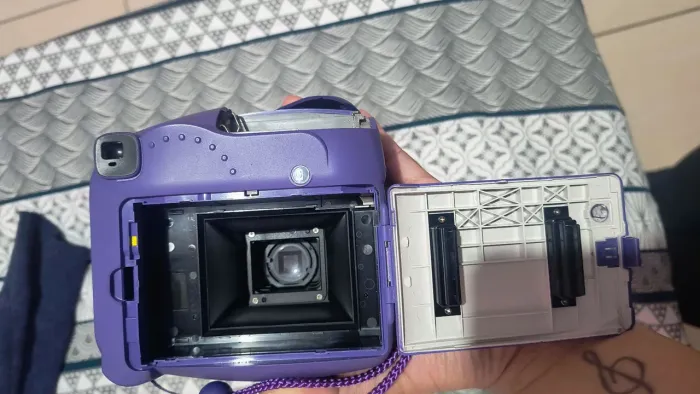 Câmera polaroide instax mini 8