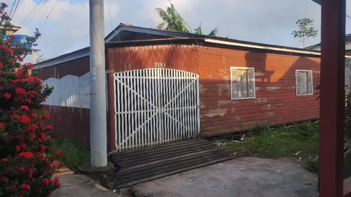 VENDO CASA EM SANTANA REMÉDIOS 2