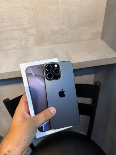 iPhone 16 Pro Max 256GB bateria 87%
