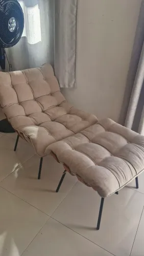 Poltrona costela de Adão com puff