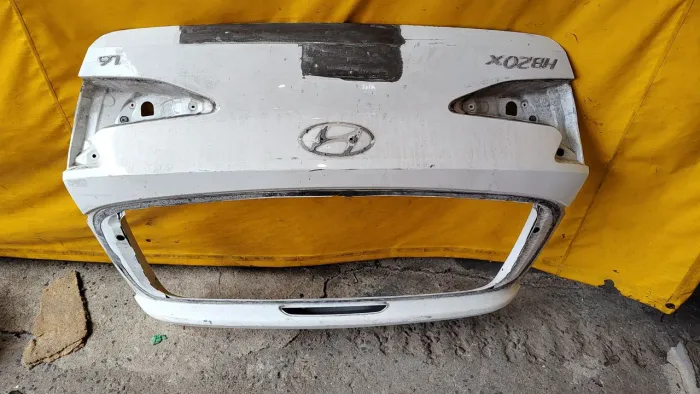 Tampa da mala do HB20 hatch