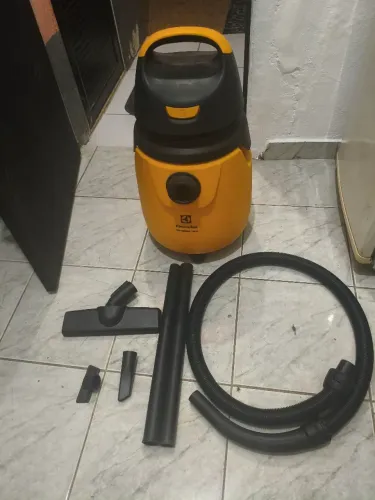 Aspirador Eletrolux gt 3000 pro