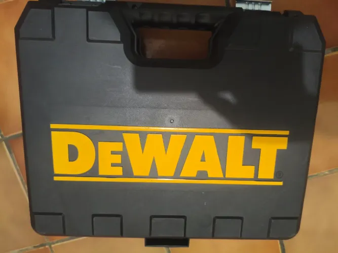 Parafusadeira Dewalt 