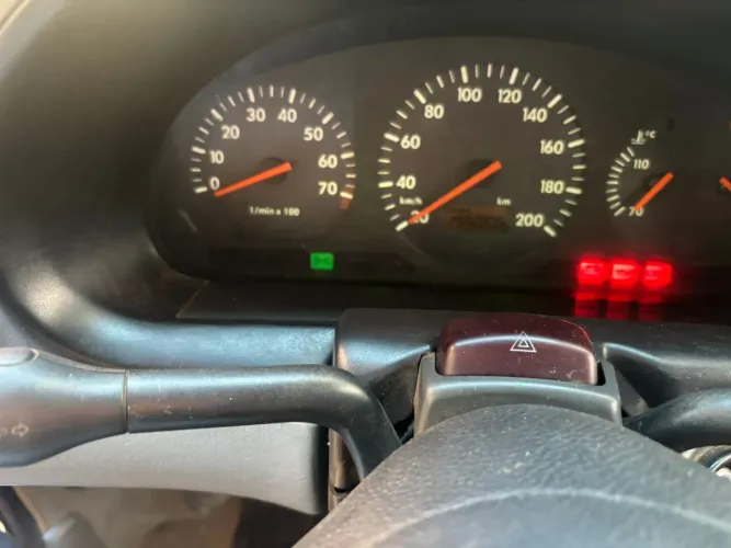 Volkswagen Gol Geração II Power 1.6 8V 85cv Gasolina Mec. 2P 1999
