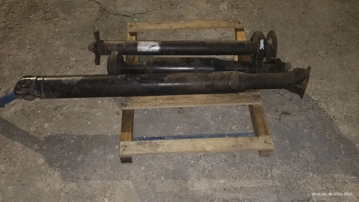   Vendo cardan usado, original para Sprinter, ano 2015. 