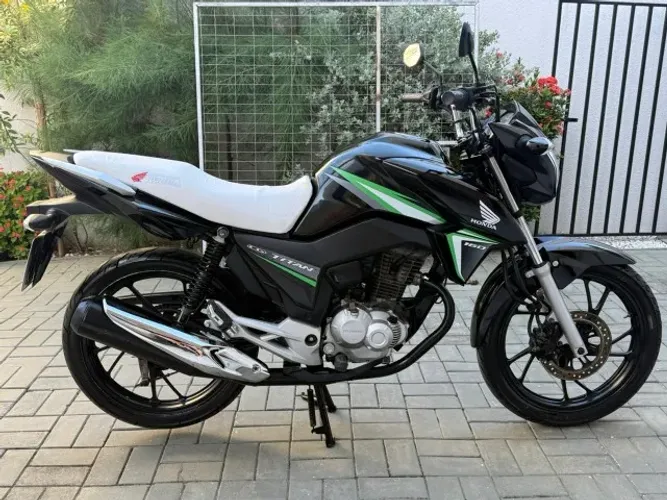 Honda Titan 160 EX Preta - Em perfeito estado - Revisada - Doc. em dias no ponto de transf