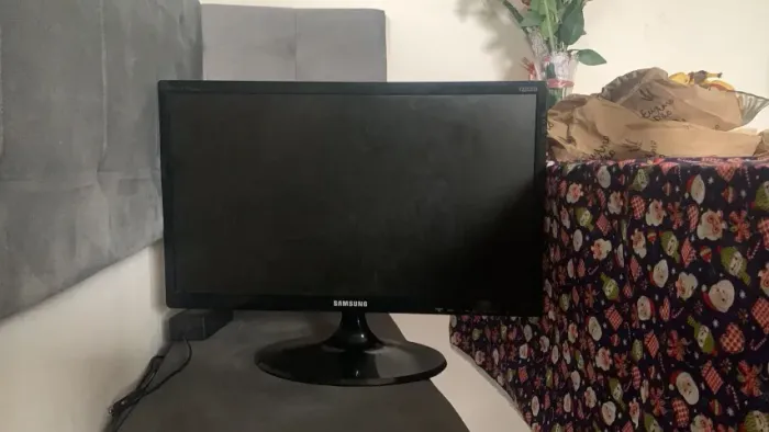 Tv Monitor LED Sansung 21 Polegadas com problema na tela