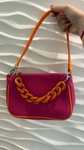 Bolsa baguete Arezzo