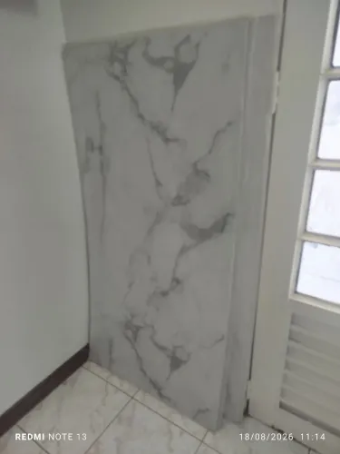 Piso vinílico rígido 120*60