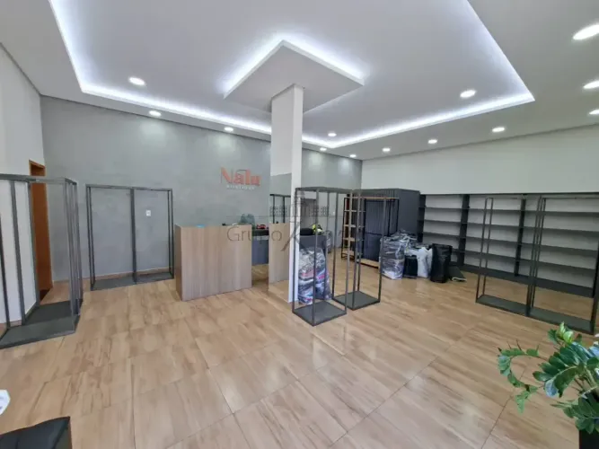 Ponto Comercial - Bosque dos Ipês 90m²