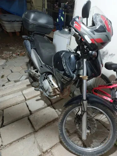Moto Honda Falcom 400 pra TROCA