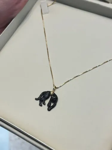Corrente veneziana com pingente pantera ouro 18k, pedras negras e olhos em rubis naturais
