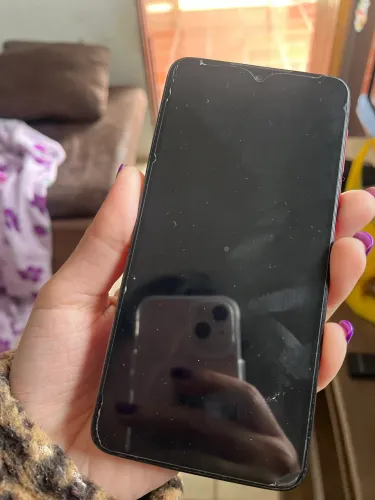 Celular moto g8play