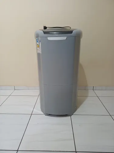 Vende - se máquina de lavar roupa 