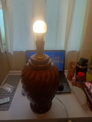 Abajur em porcelana 
