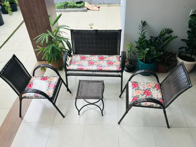 Lindo Conjunto de cadeiras para varanda