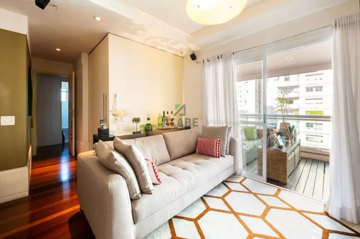 Apartamento à venda , com 98 m² no Brooklin, 3quartos , sendo 1 suíte , 2vagas de garagem