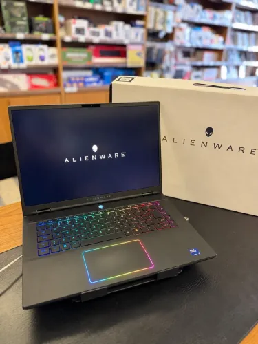 Notebook Gamer Alienware Core Ultra 9 RTX 4070 16/32gb ram ddr5