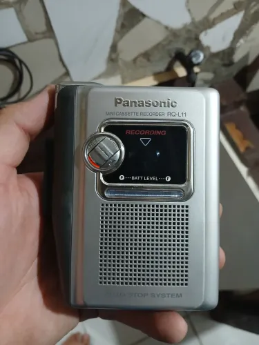 Mini CASSETE PANASONIC 