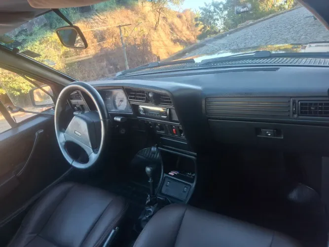 Chevrolet Monza GLS/ Hi-tech 2.0 EFI 2P E 4P (álcool) 1994