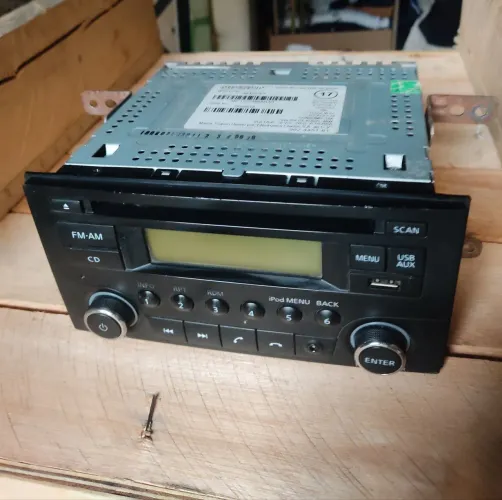 Rádio de carro Nissan BTS33