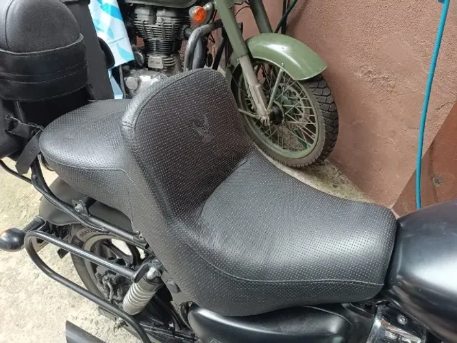 Banco Holiday Erê para Meteor 350