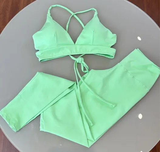 Vendo roupa fitness feminina