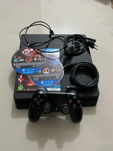 PS4 Slim 1TB + God of War + Gran Turismo Sport