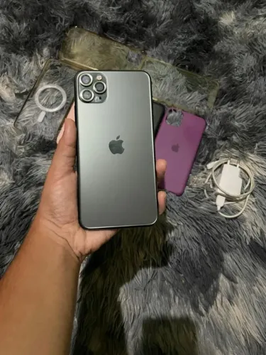iPhone 11 pro Max 256 gigas