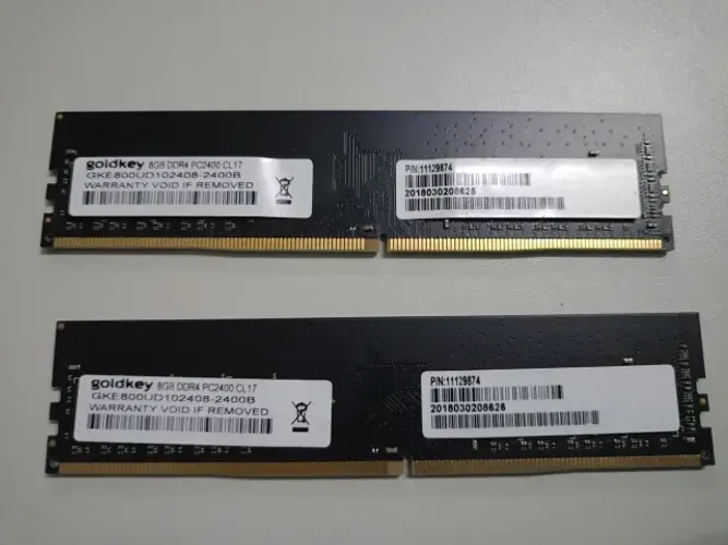 2 Memórias RAM Kingston 8+8gb 2400mhz DDR4