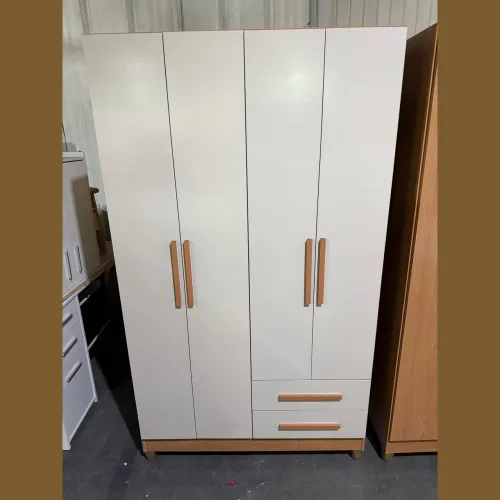 Guarda roupa 4 portas - entrego Curitiba e região 