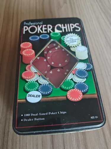Kit Fichas de Poker 100 Unidades Com Botão Dealer na Lata Metálica