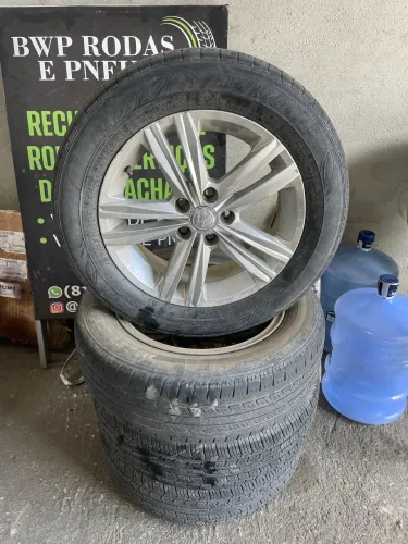 Jogo de rodas aro 15 com pneus
