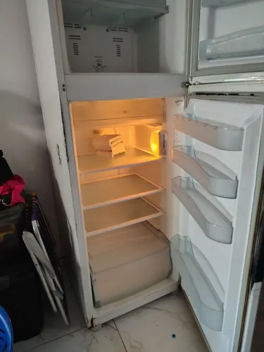 Frost free usada funcionando bem.